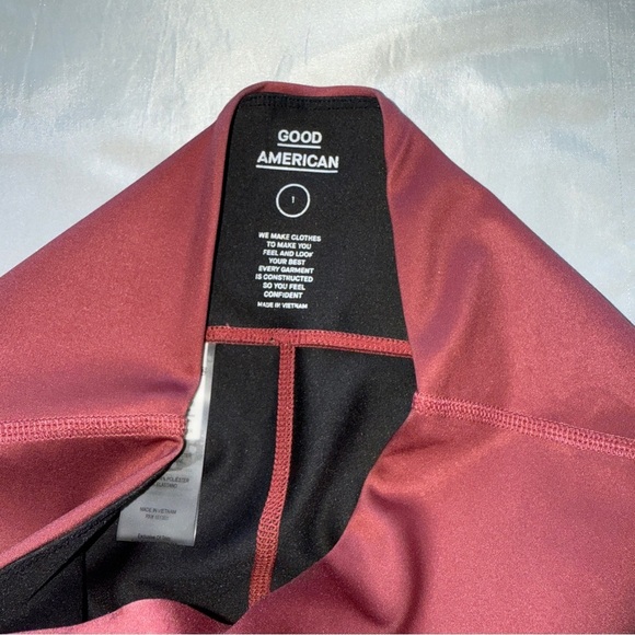 Good American Wild Hibiscus High Impact Leggings Small/1 Burgundy Ombre Drip - Picture 6 of 10